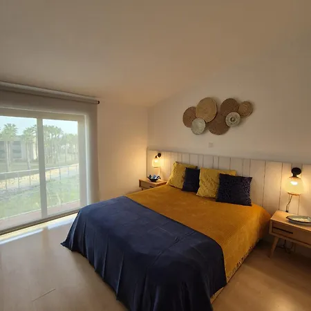 T2 86b Na Sao Rafael, Vista Mar -