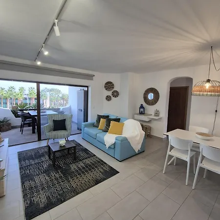 T2 86b Na Sao Rafael, Vista Mar - Apartment *